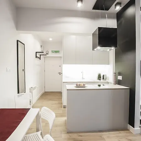 Family Comfort Apartament Old Town - Studio & Sofa, 1 Bedroom, Parking Διαμέρισμα